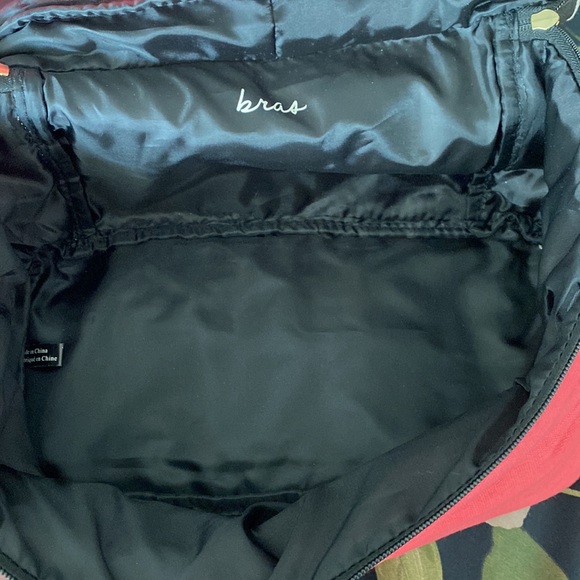 Victoria’s Secret Travel Bag - Picture 7 of 7